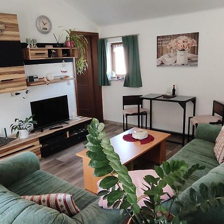 Ferienwohnung Lay ヒルシャルト エクステリア 写真
